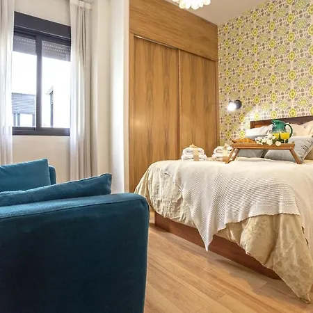 -malagasunapts- Privateterrace Freeparking Pool *